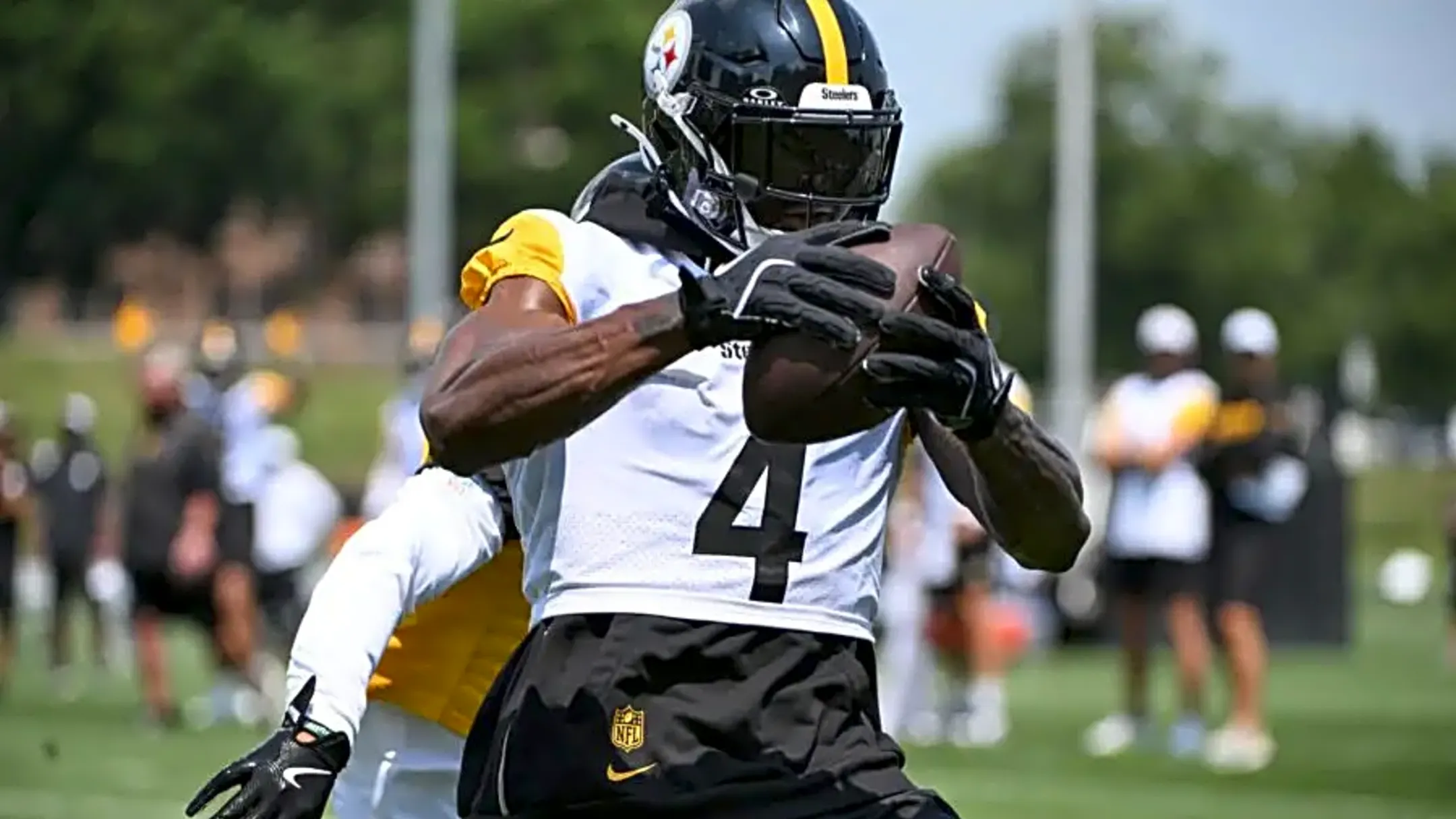 Quay Walker Speaks on DK Metcalf Incident – 'It Took Everything In Me Not to Retaliate'