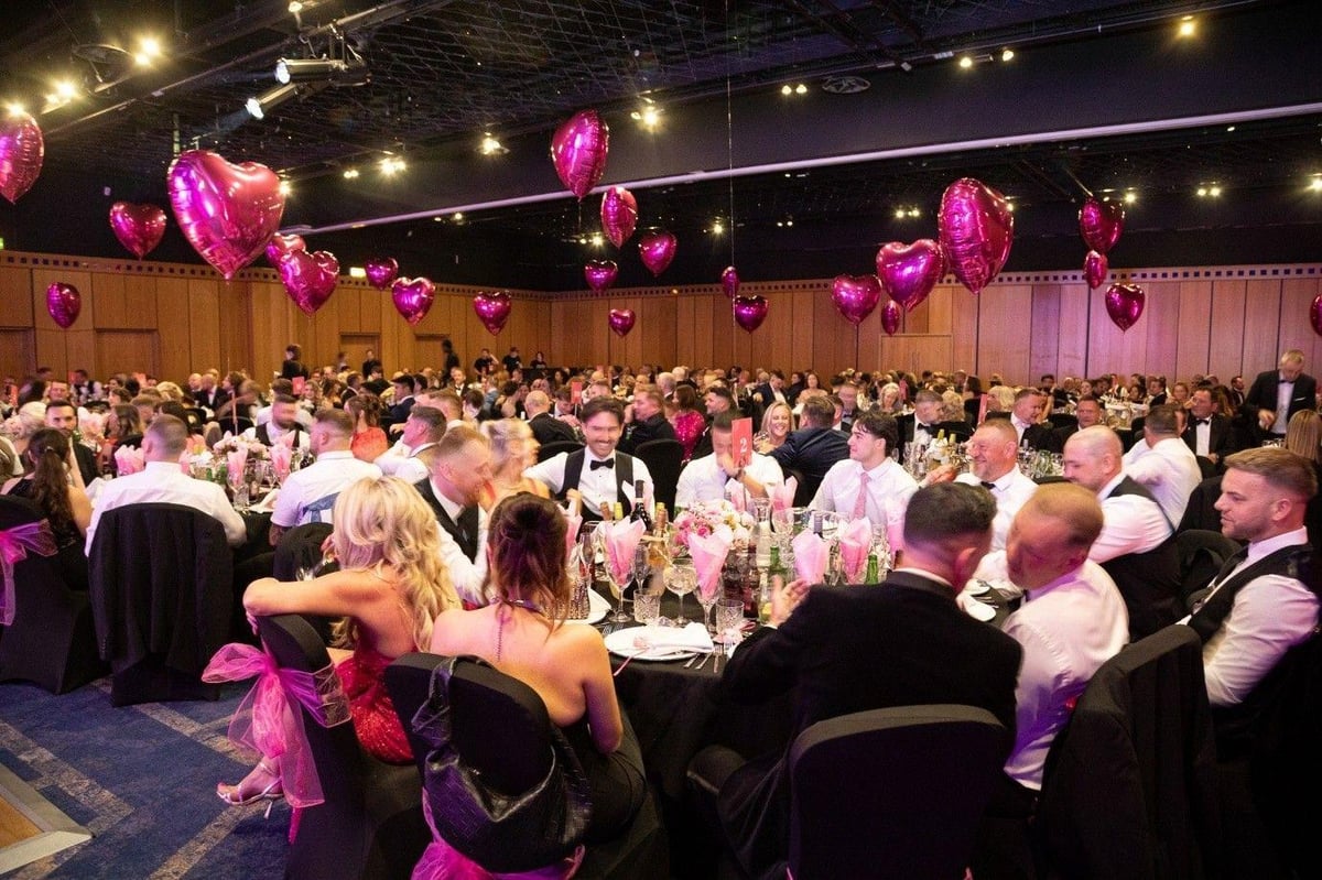 Bellway North East’s charity ball raises £68,800 for Cancer Research UK