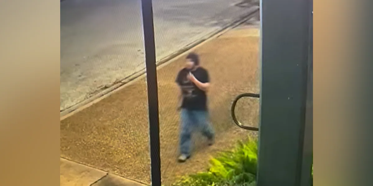 13-year-old escapes alleged kidnapper while walking to school by biting him twice: police