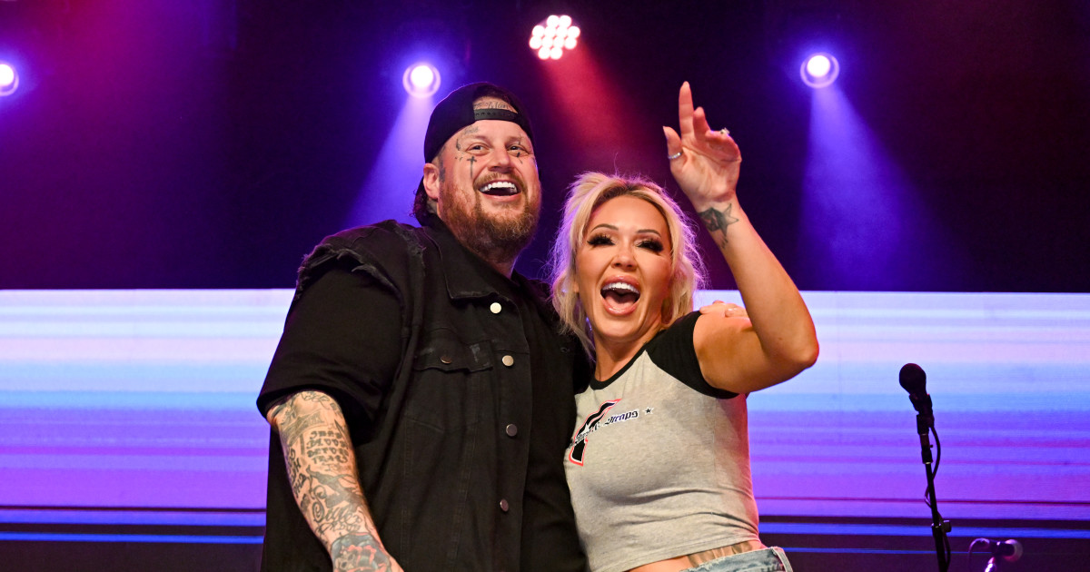 Bunnie XO Wows Fans with 'Crazy Good' Halloween Costume