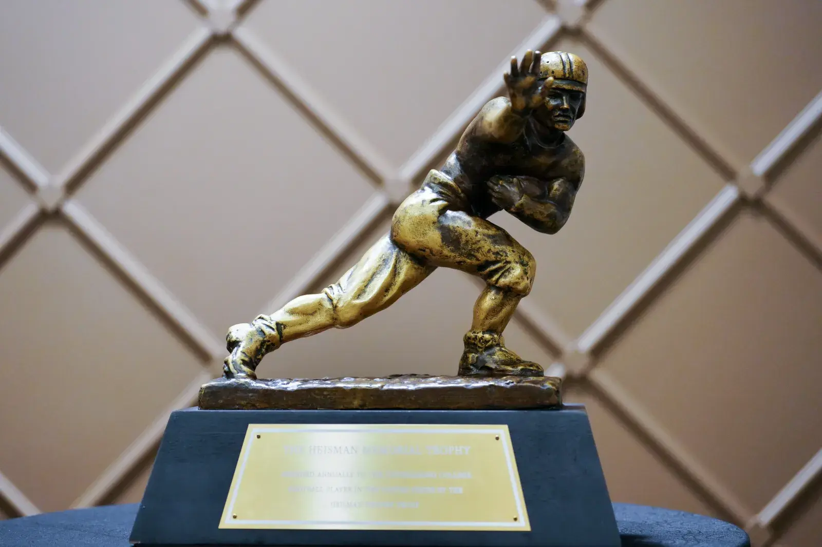 Dan Orlovsky Reveals Heisman Trophy Favorite Without Hesitation