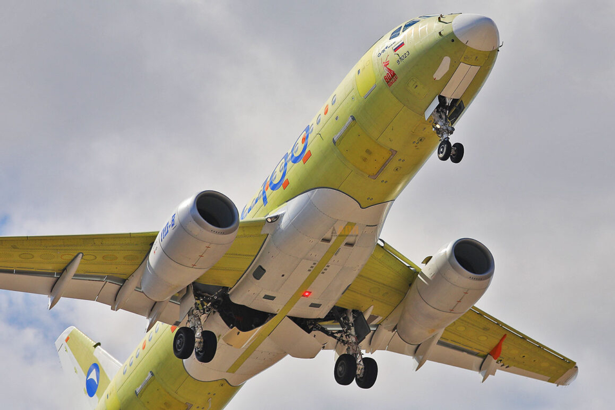 India Agrees to Build Russian SJ-100 Passenger Jets Under License