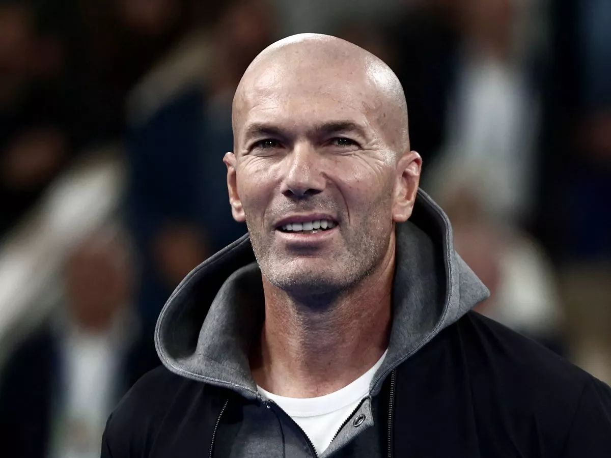 Zinedine Zidane summed up his thoughts on taking Man United job amid training ground visit