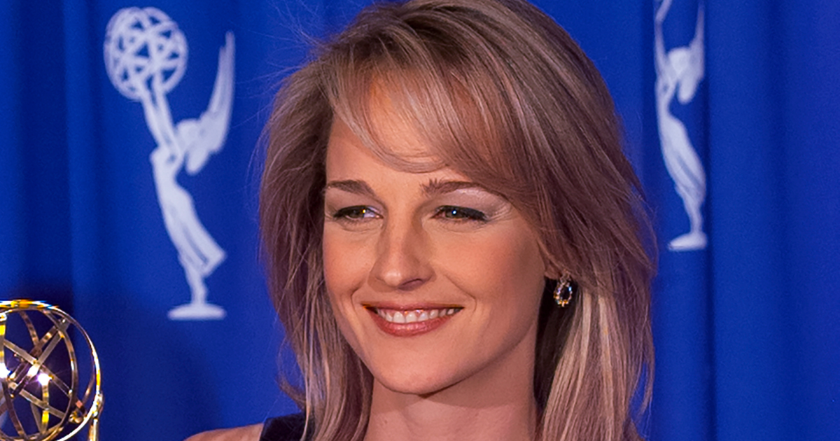 ‘90s Icon, 62, Goes Makeup-Free in New Selfie and Shares Bold Message Fans Love