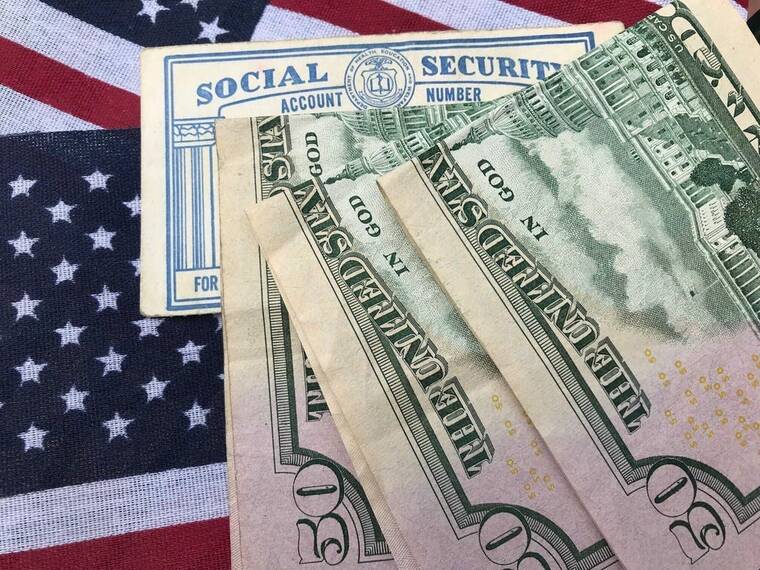 Off the news: Social Security payments to increase 2.8%