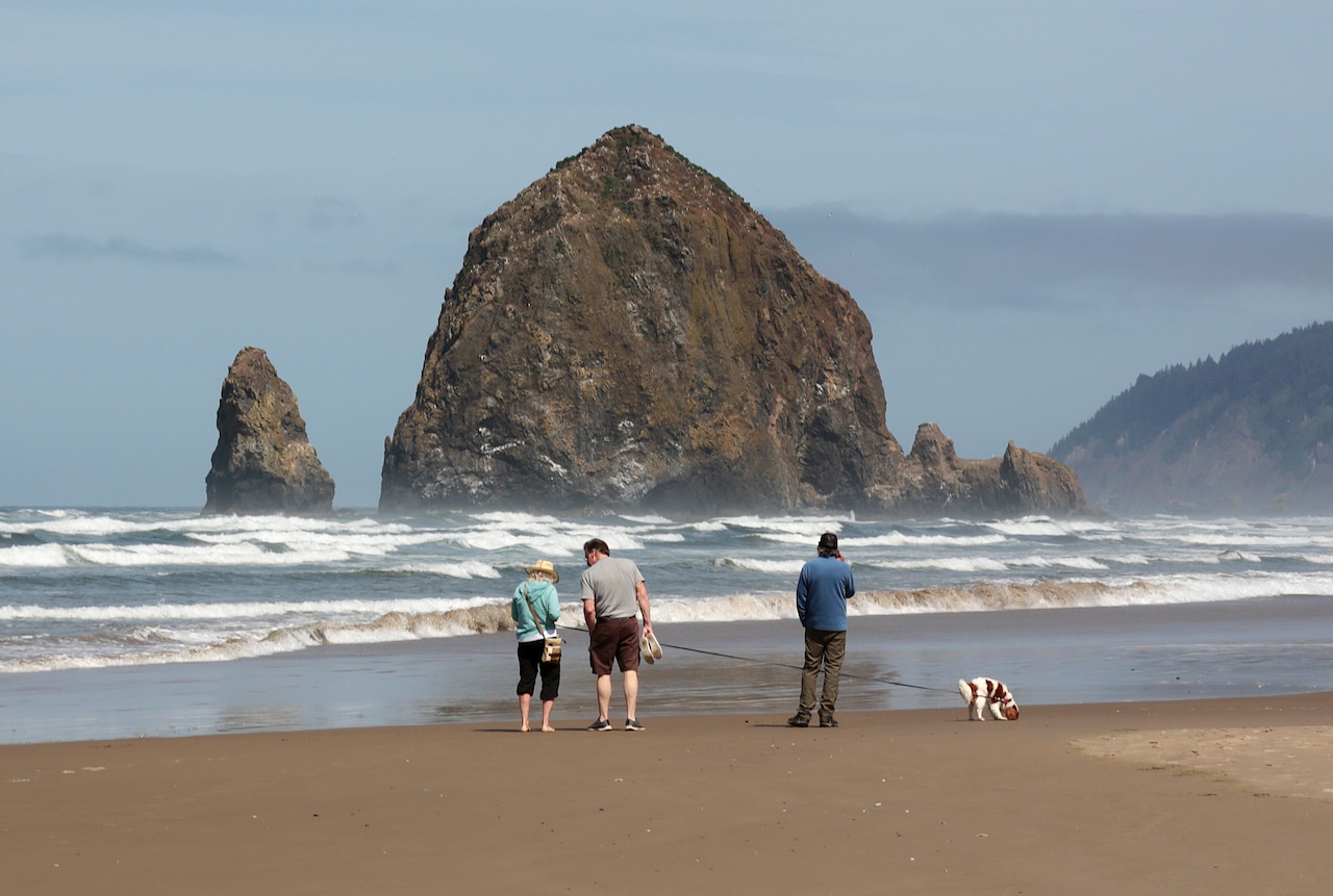 80K gallons of sewer overflow at Cannon Beach prompts health alert