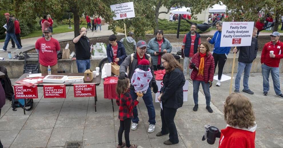 UNL programs on chopping block