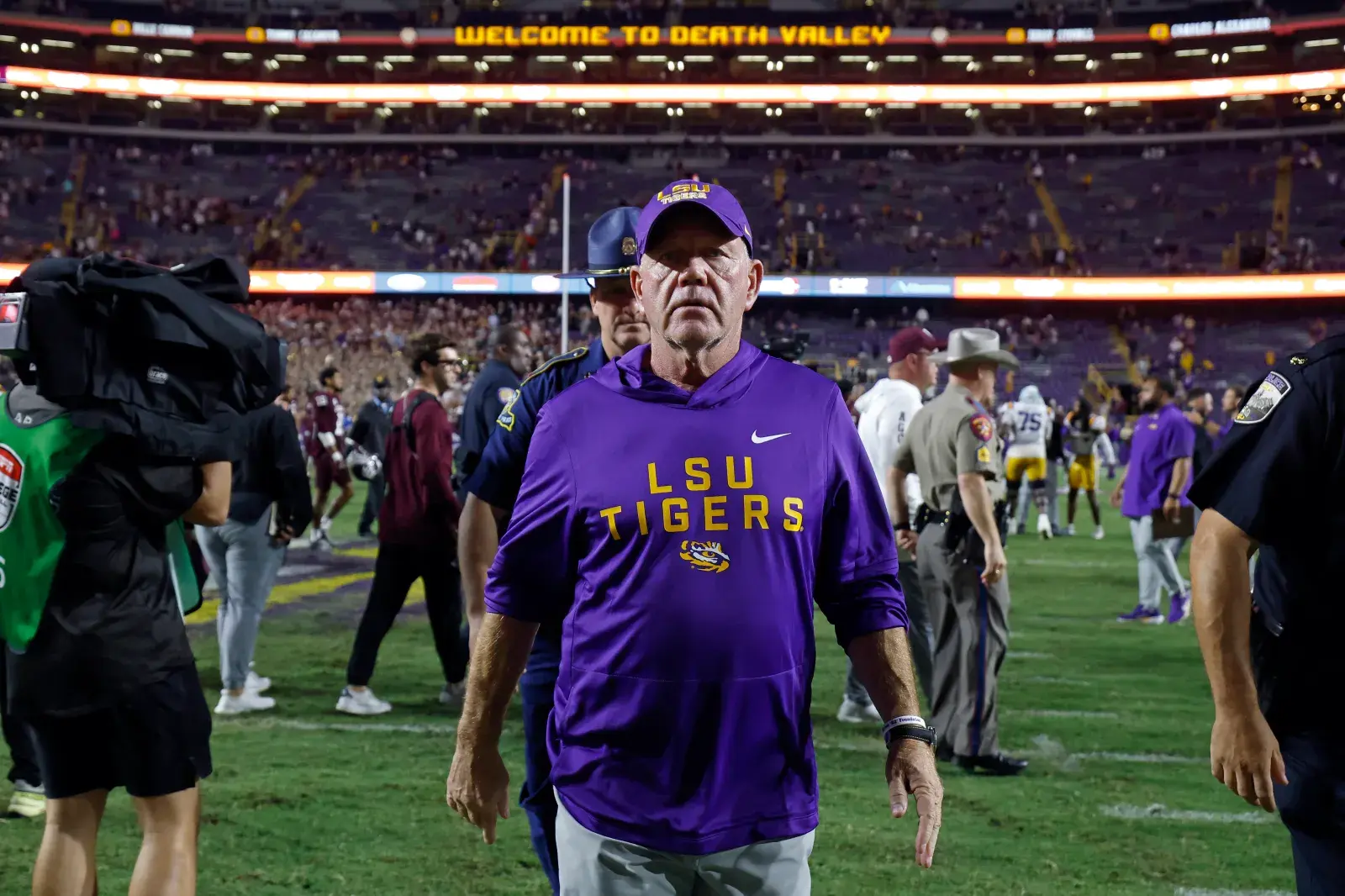 LSU Urged to Hire Top College Football Coach as Brian Kelly Replacement