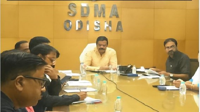 Odisha minister Suresh Pujari calls off Nuapada visit amid cyclone ‘Montha’ alert