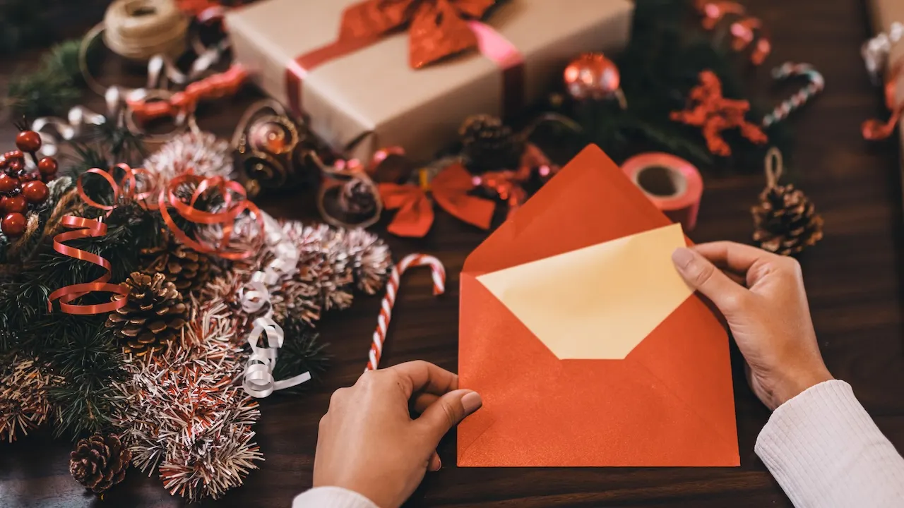 5 sites where you can order holiday cards that don’t cost a fortune
