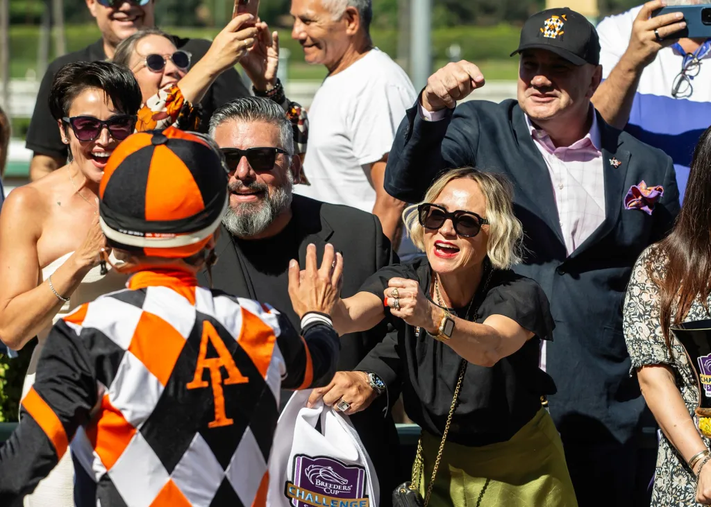 San Diego friends live out horse racing dream at Breeders' Cup, 'just down the street' in Del Mar