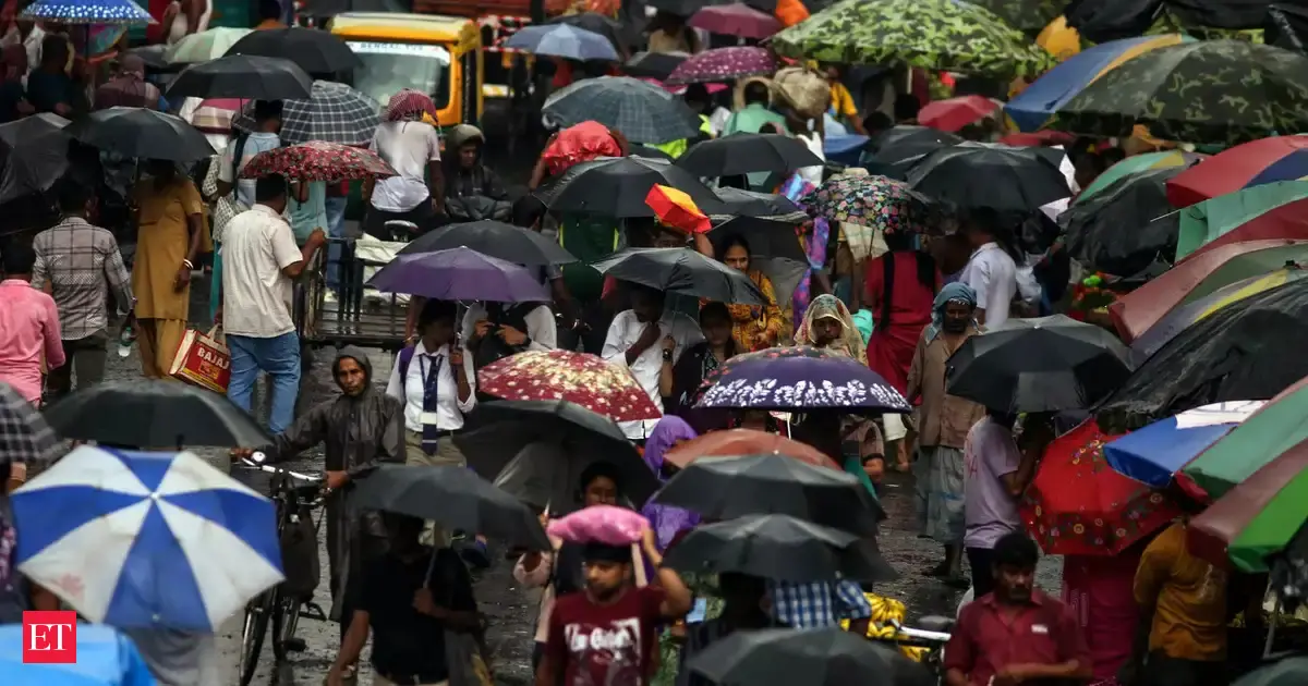 Brewing cyclonic storm to bring heavy rain in parts of Bengal from Oct 28-31