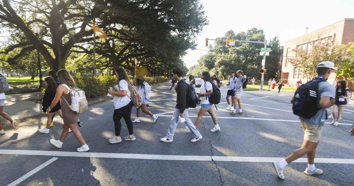 Months after UL Lafayette president left, no plan replace