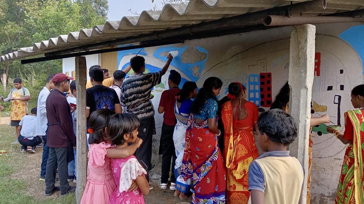 In a Bengal village, urban and rural children meet over art