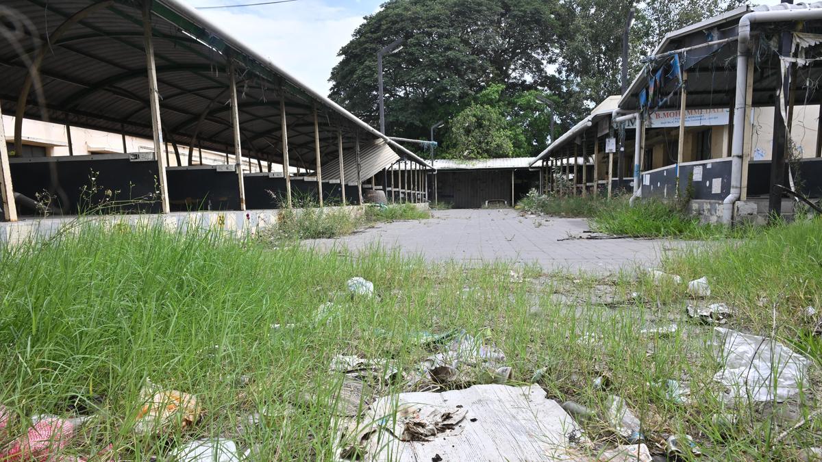 Coimbatore Corporation urged to make use of unused flower market site on Mettupalayam Road