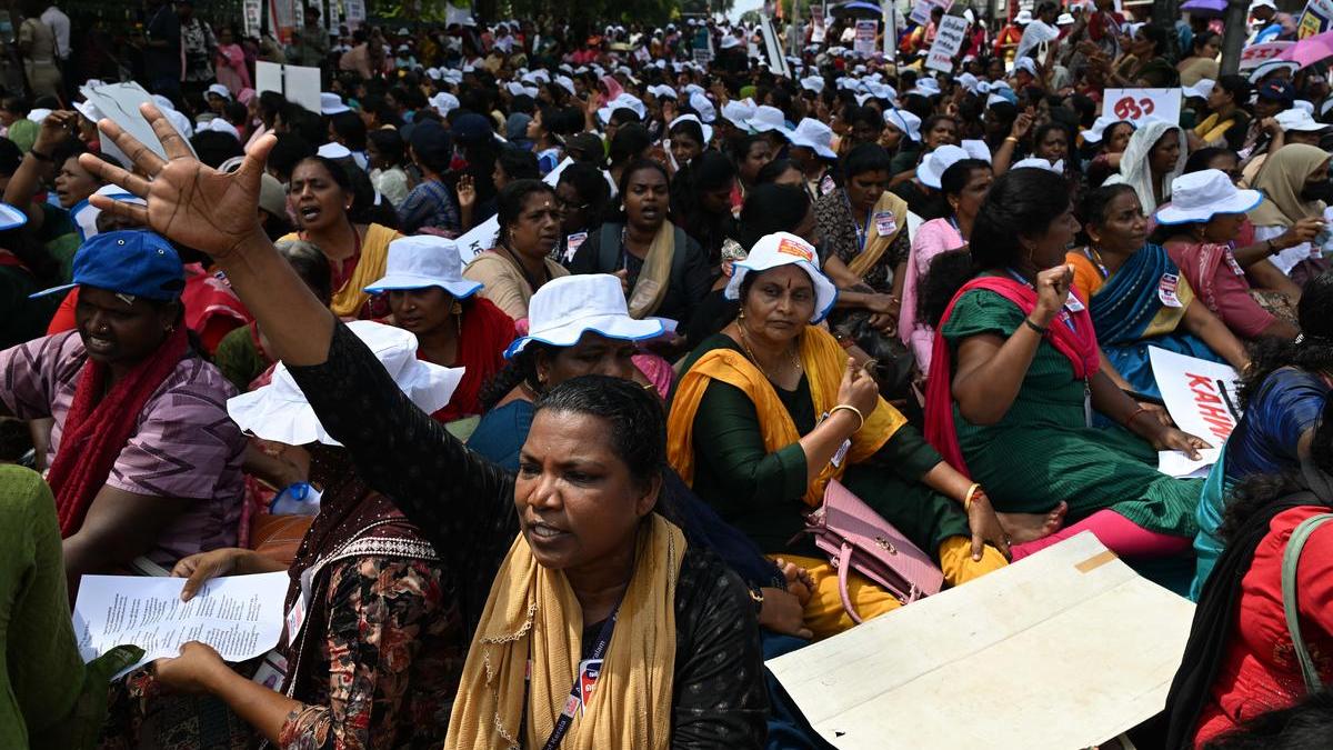 Kerala ASHA workers urge Mohanlal, Mammooty and Kamal Haasan to boycott LDF’s ‘extreme poverty-free’ declaration event