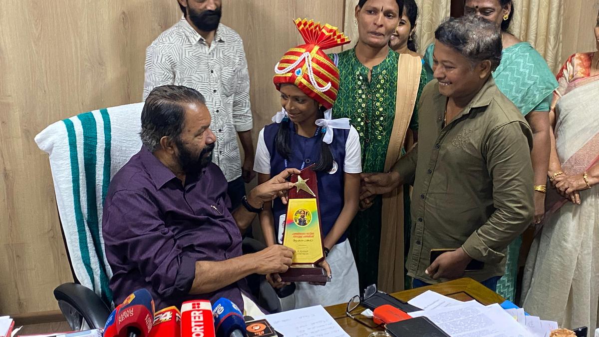 Minister felicitates Panchami for her honesty