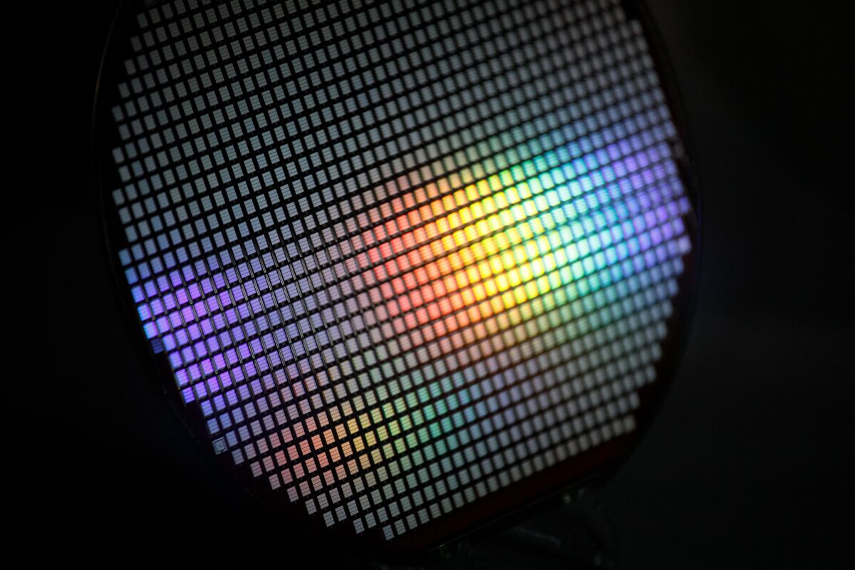 Malaysia Says in Better Position to Negotiate Any US Chip Tariff