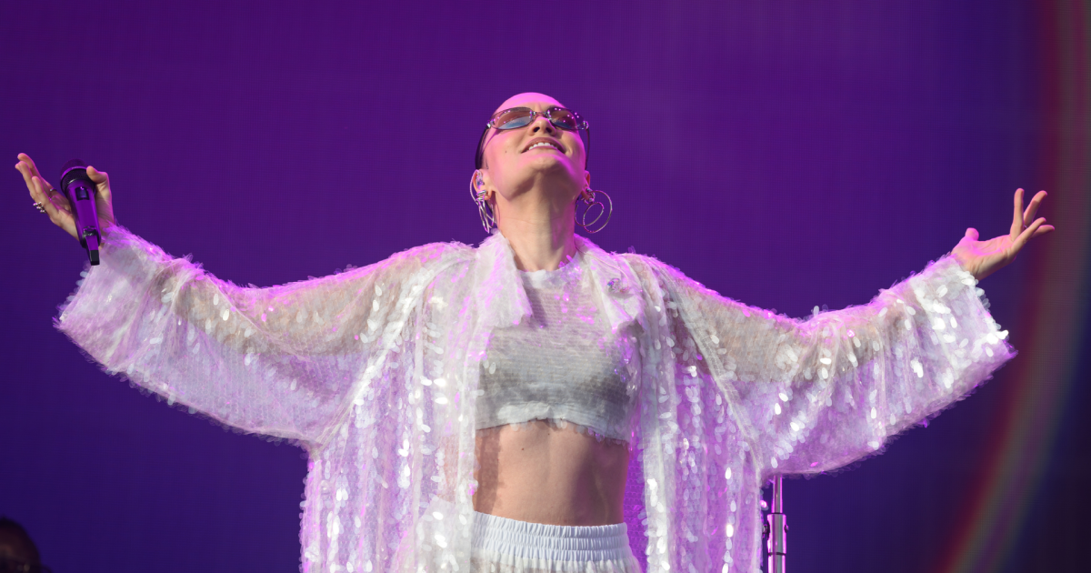 Beloved Pop Star, 37, Delays Cancer Surgery but Delivers Big News Fans Will Love