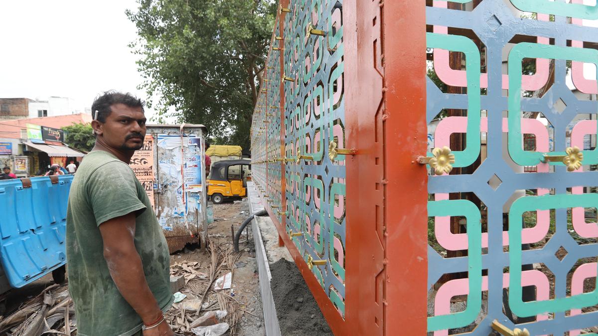 Two sides to those view cutters