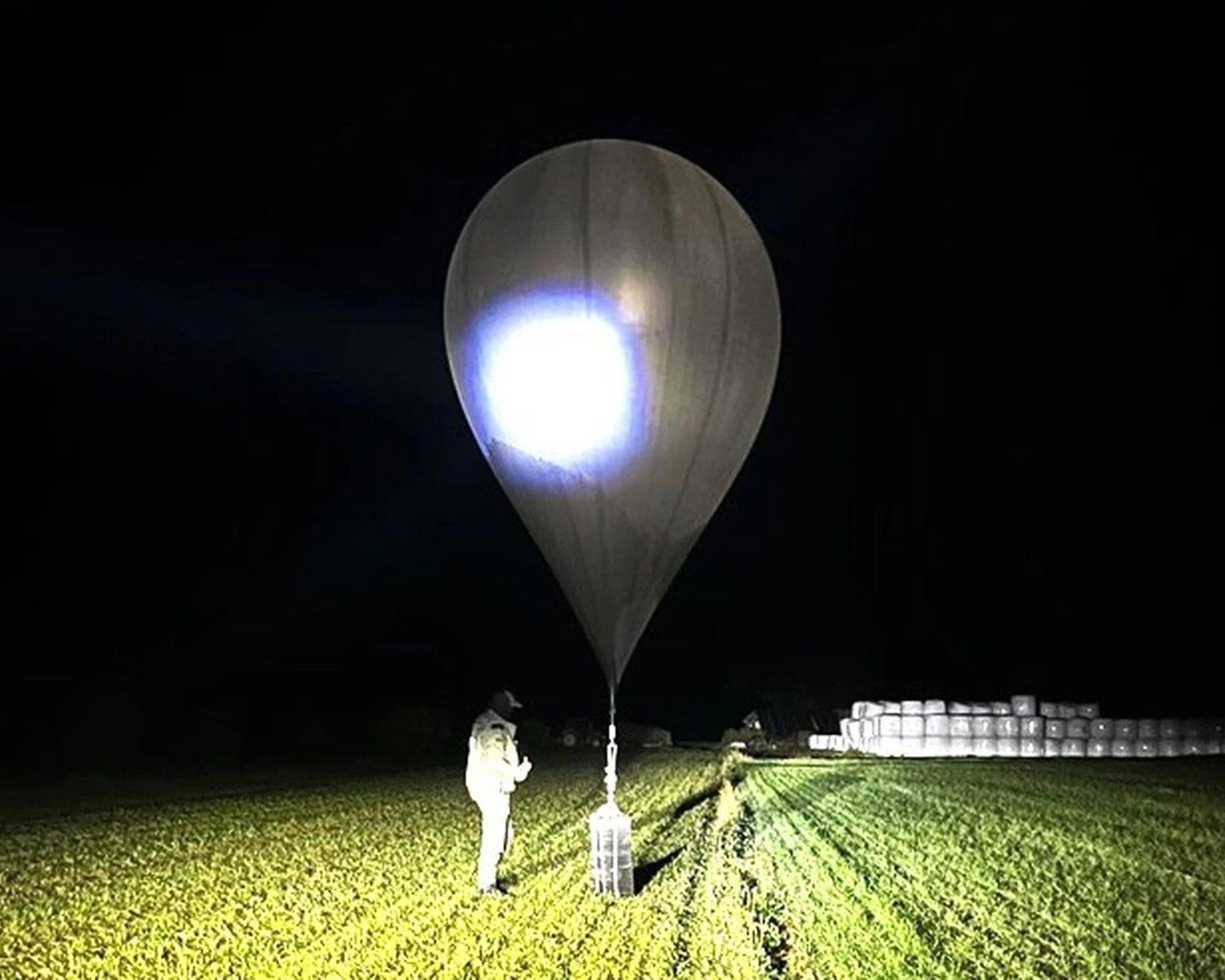 Lithuania authorises shooting down of smuggling balloons from Belarus