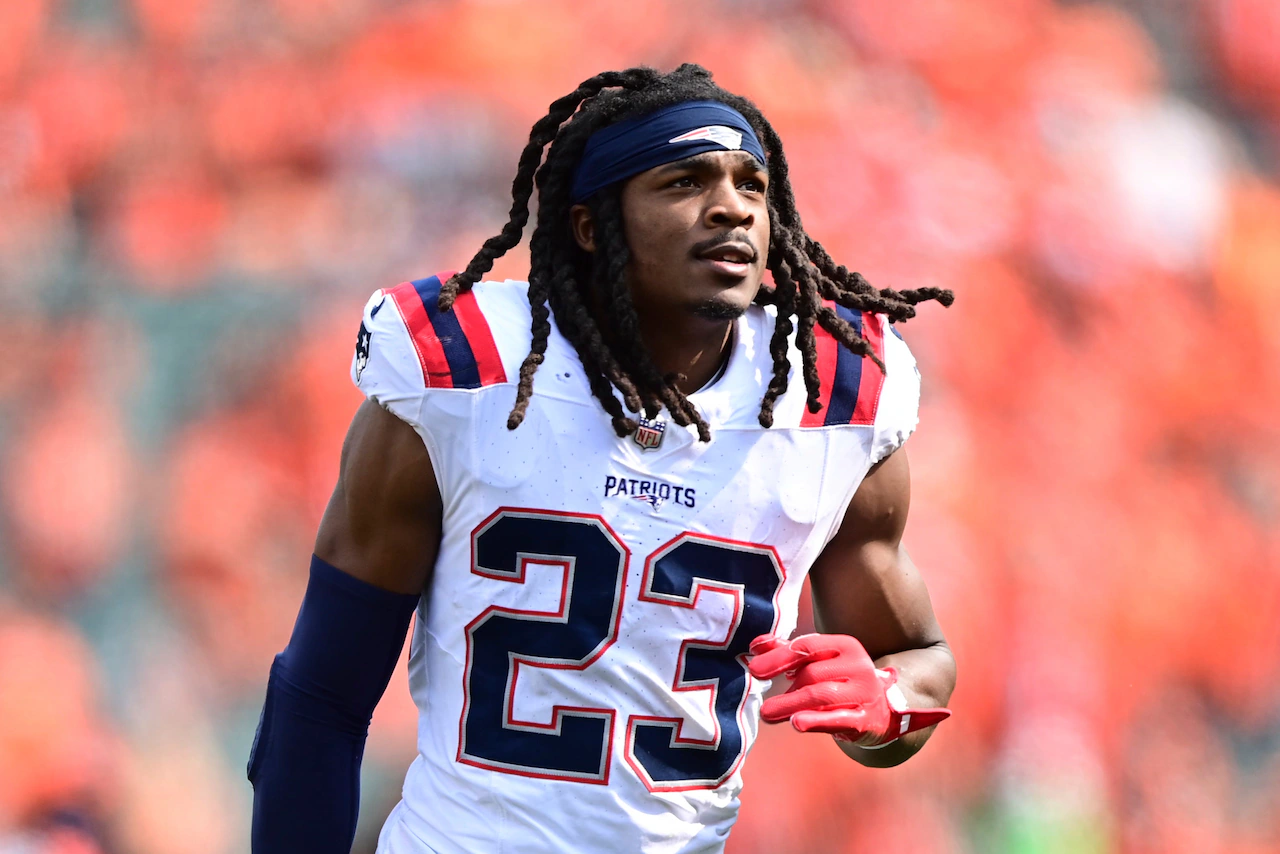 How experts graded Patriots’ trades of Keion White, Kyle Dugger