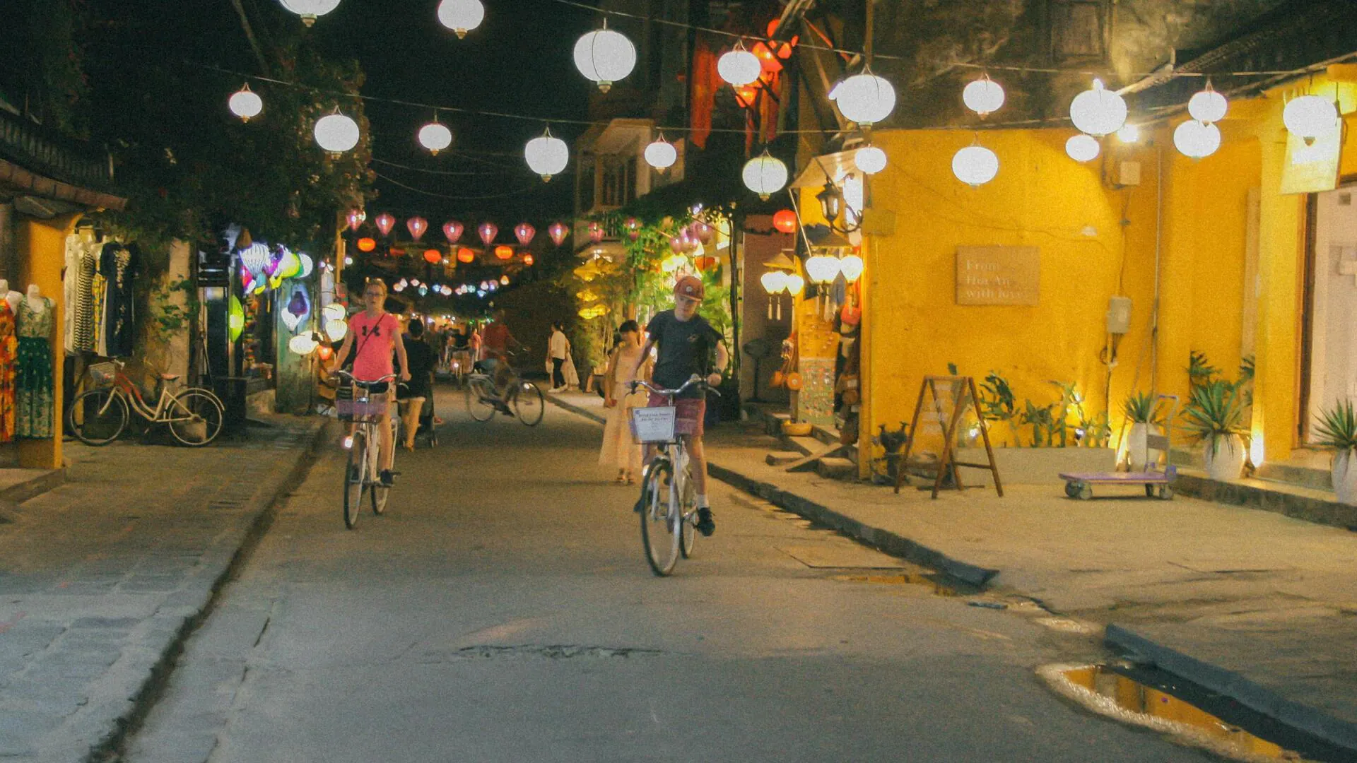 Fascinating facts about Vietnam’s magical lantern festivals