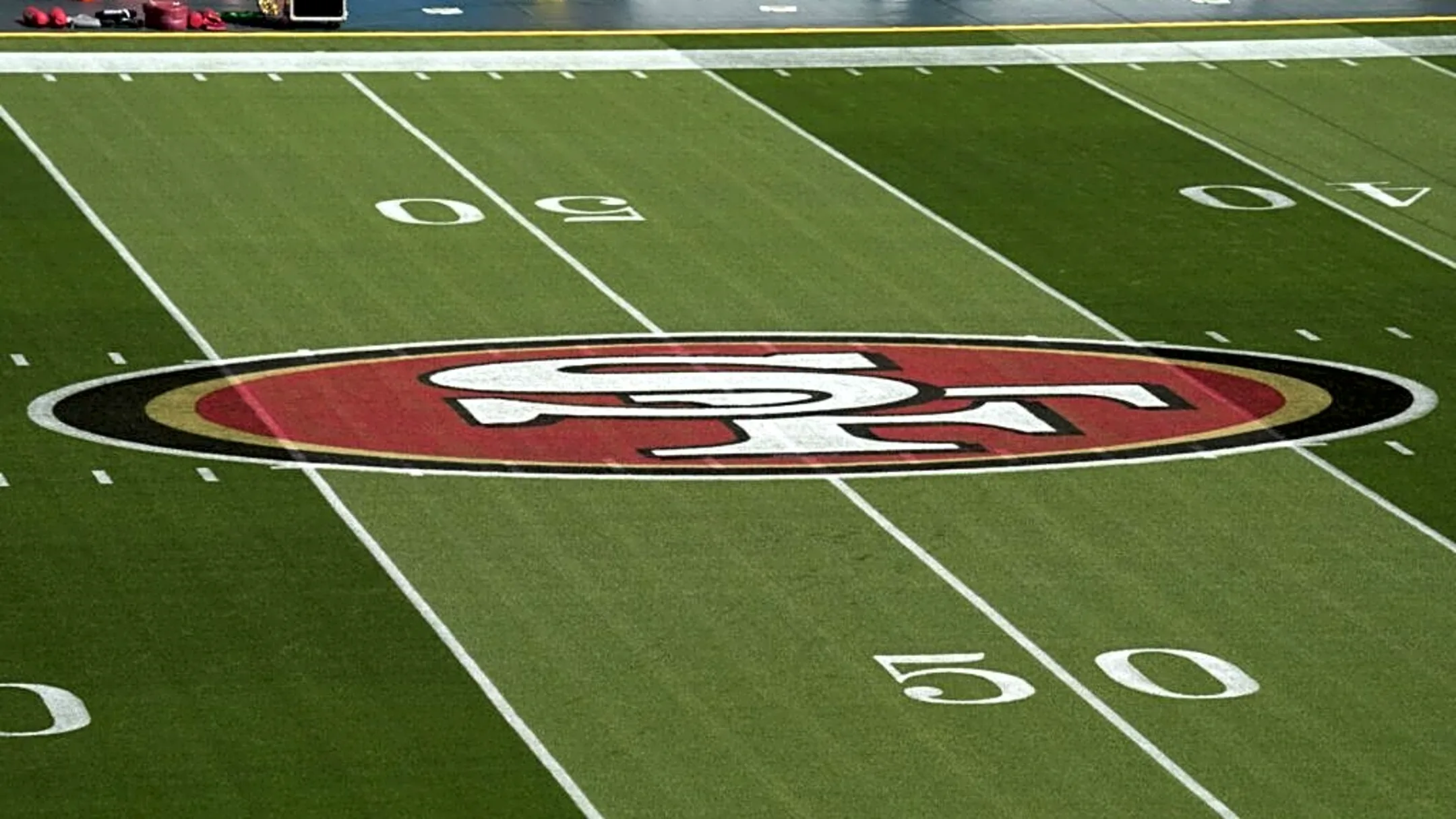 49ers Trade Deadline Targets: How the Team Could Strike Gold