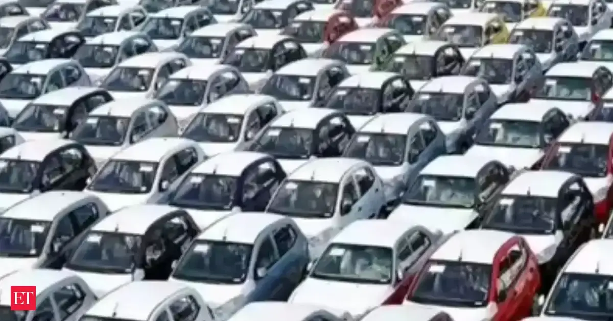 Passenger vehicle exports rise 18 pc in Apr-Sep; Maruti Suzuki leads segment