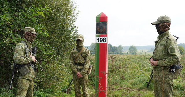 Lithuania Closes Border With Putin-Puppet Belarus Citing 'Hybrid Attacks'