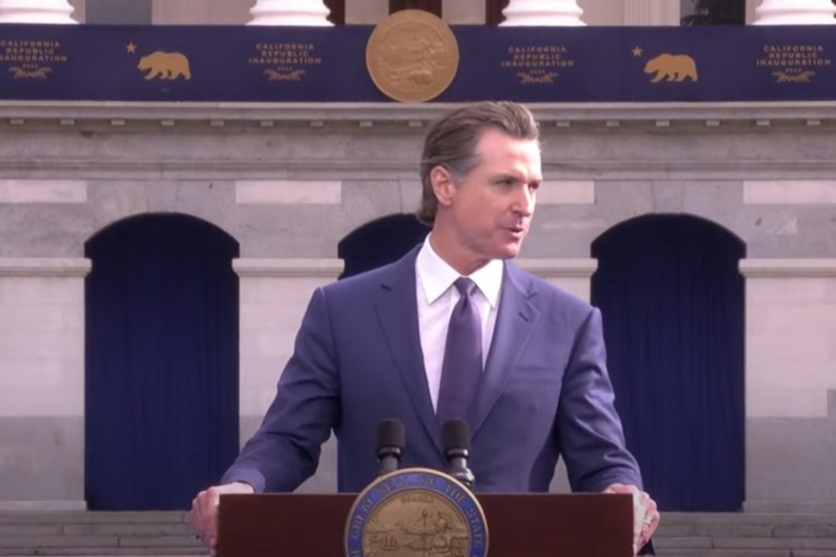 California Governor Newsom Urges Supreme Court to Reject Trump's Tariffs as Illegal and Damaging
