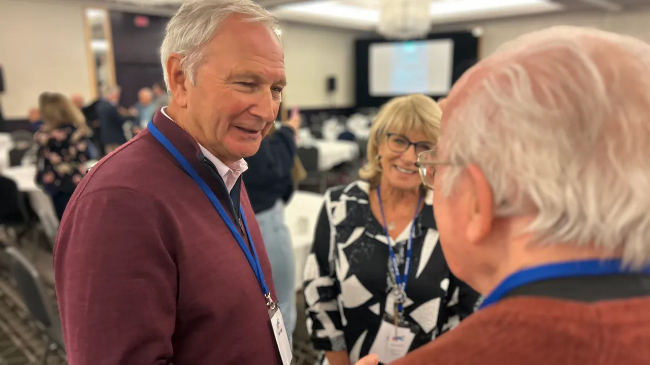 A year after defeat, former premier Higgs haunt debate over future of N.B. PC Party