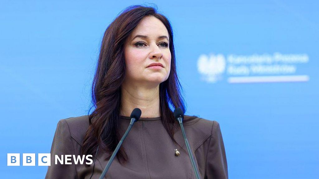 Lithuania to shoot down smuggling balloons, PM warns