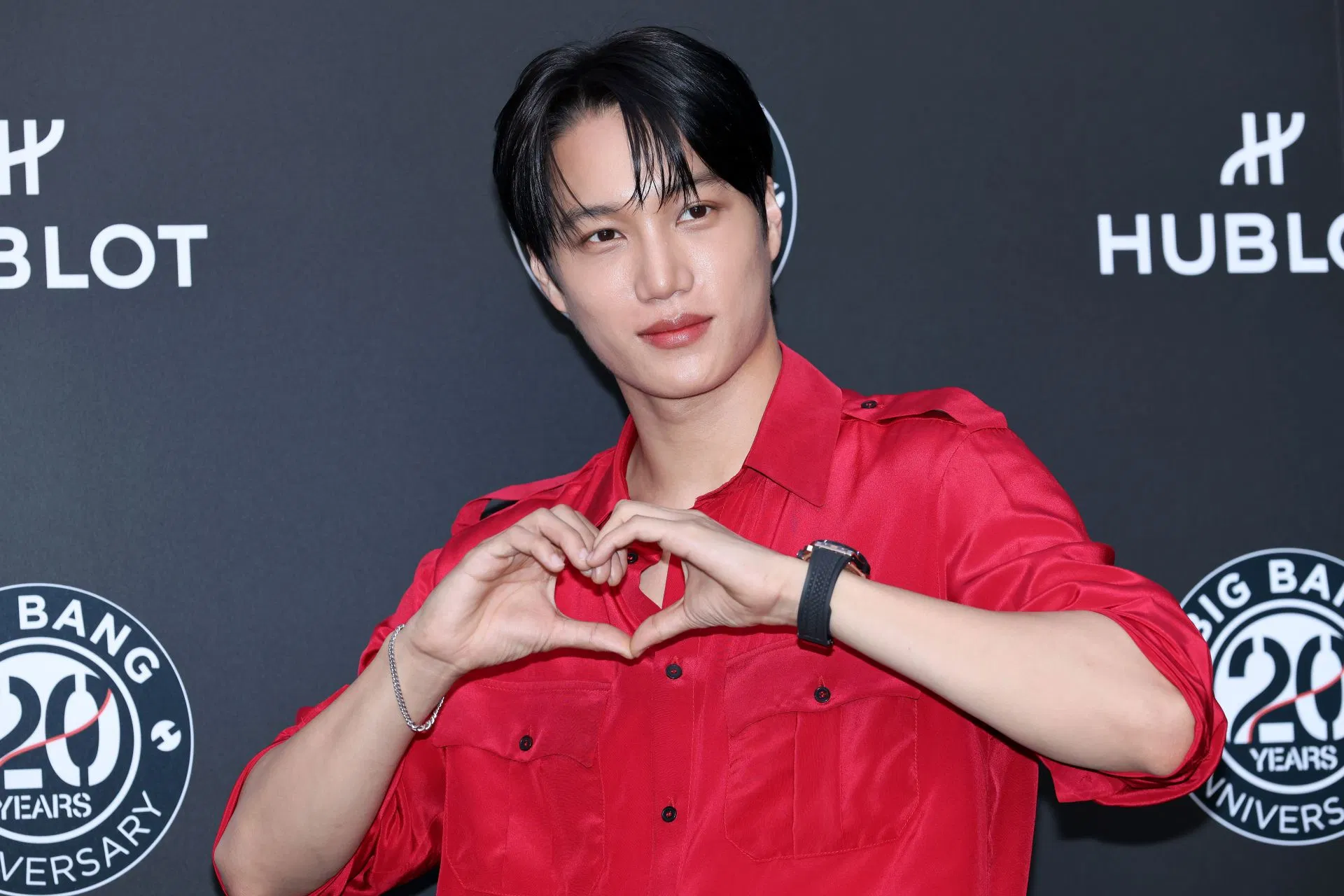 "Do your proper research"- Fans slam BuzzFeed for mixing up TXT's Hueningkai and EXO's Kai in viral thirst tweet segment