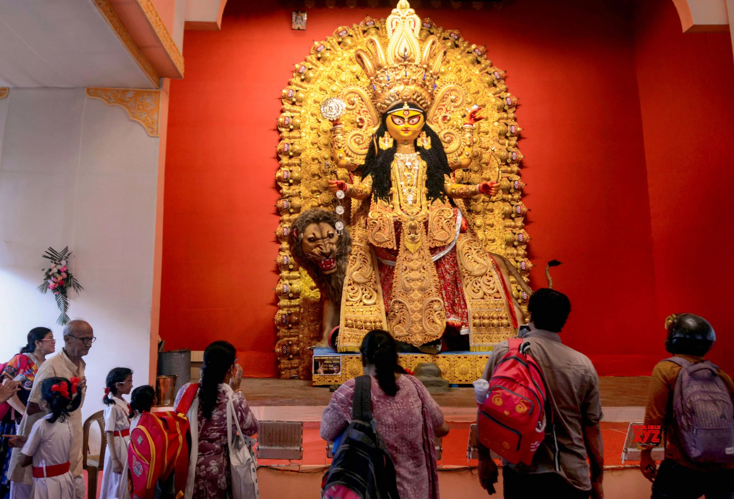 Kolkata: Jagadhatri Puja Celebrations #Gallery