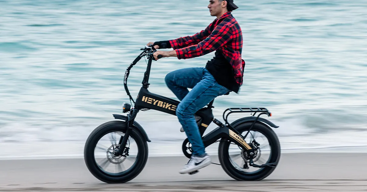 Heybike is clearing stock of its Tyson uni-body folding e-bike with an $800 price cut to a new $999 low