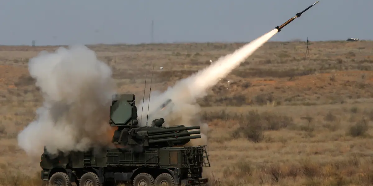 Ukrainian Drones Hit $20 Million Russian Missile System, Radars