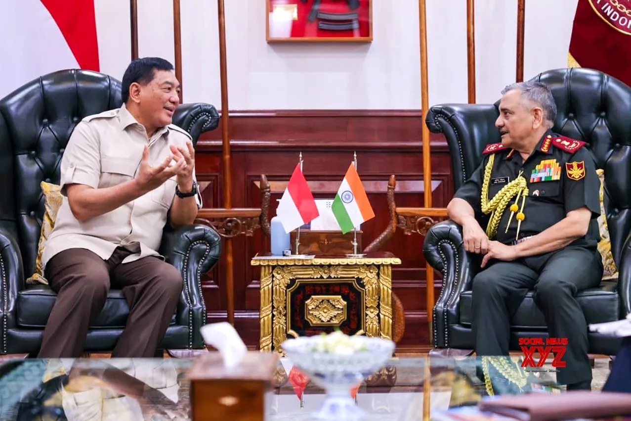 Jakarta: General Anil Chauhan Meets Indonesian Defence Minister #Gallery