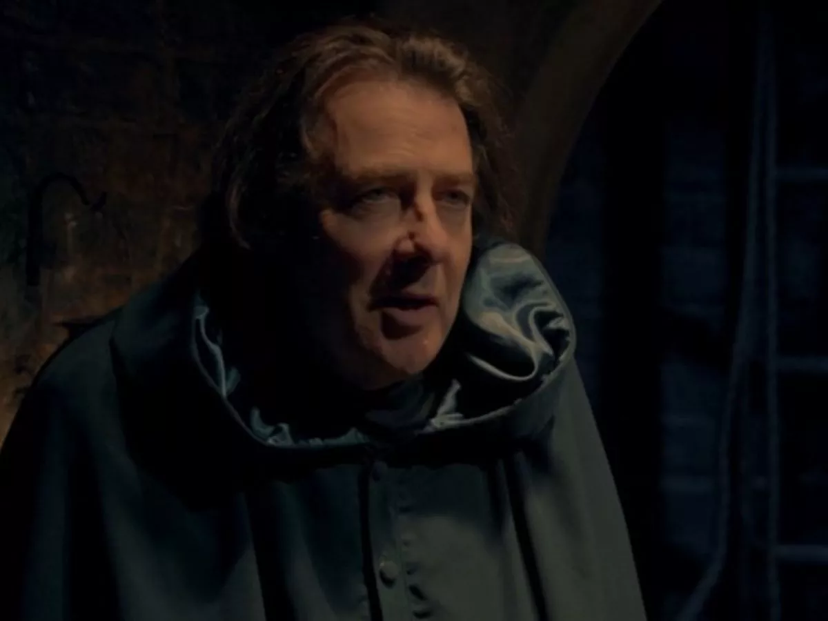 Celebrity Traitors Jonathan Ross 'told off' by BBC bosses over 'rule break'