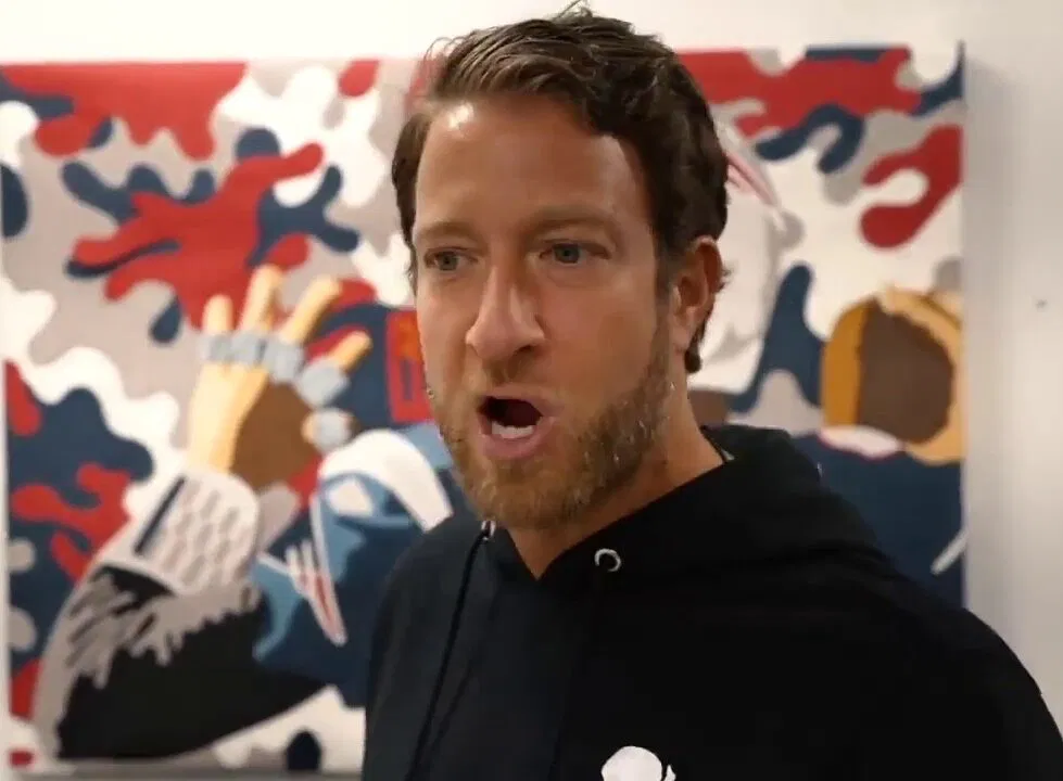 Golf Influencer Apologizes to Dave Portnoy for Controversial Action During Barstool Sports Event