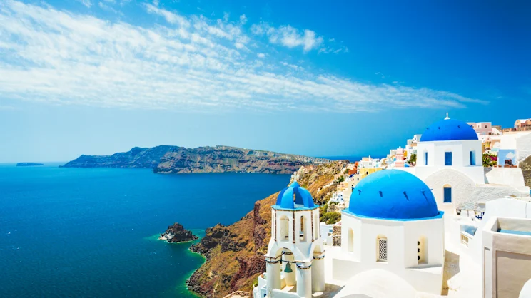 Port guide: Santorini, Greece
