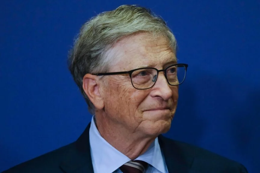 Bill Gates 'Lost A Fortune' Shorting Tesla Amid Climate Stance Shift, Says Chamath Palihapitiya: '...Experiment Is Over'