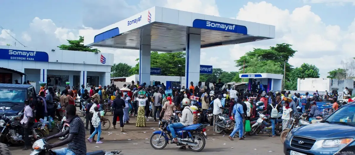 Mali shuts schools amid fuel shortage triggered by Jihadist blockade