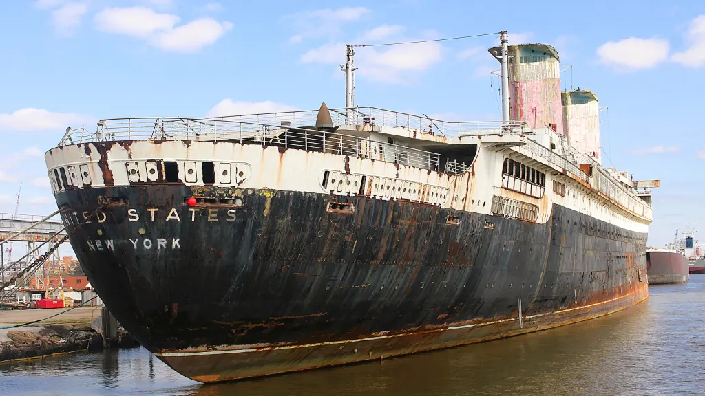 Iconic ocean liner SS United States, built in Newport News, will be sunk on live video