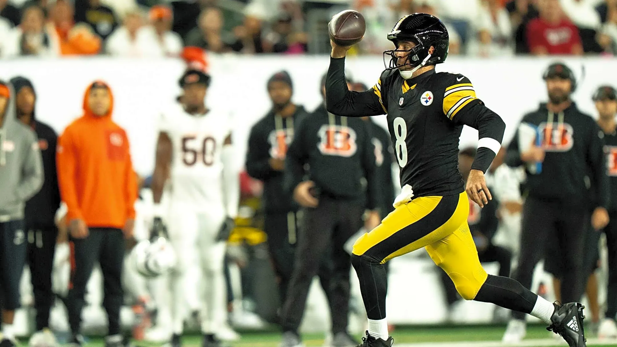 Steelers' Aaron Rodgers Took Unique Approach To Help Pittsburgh's Defense For Week 8 Against Packers