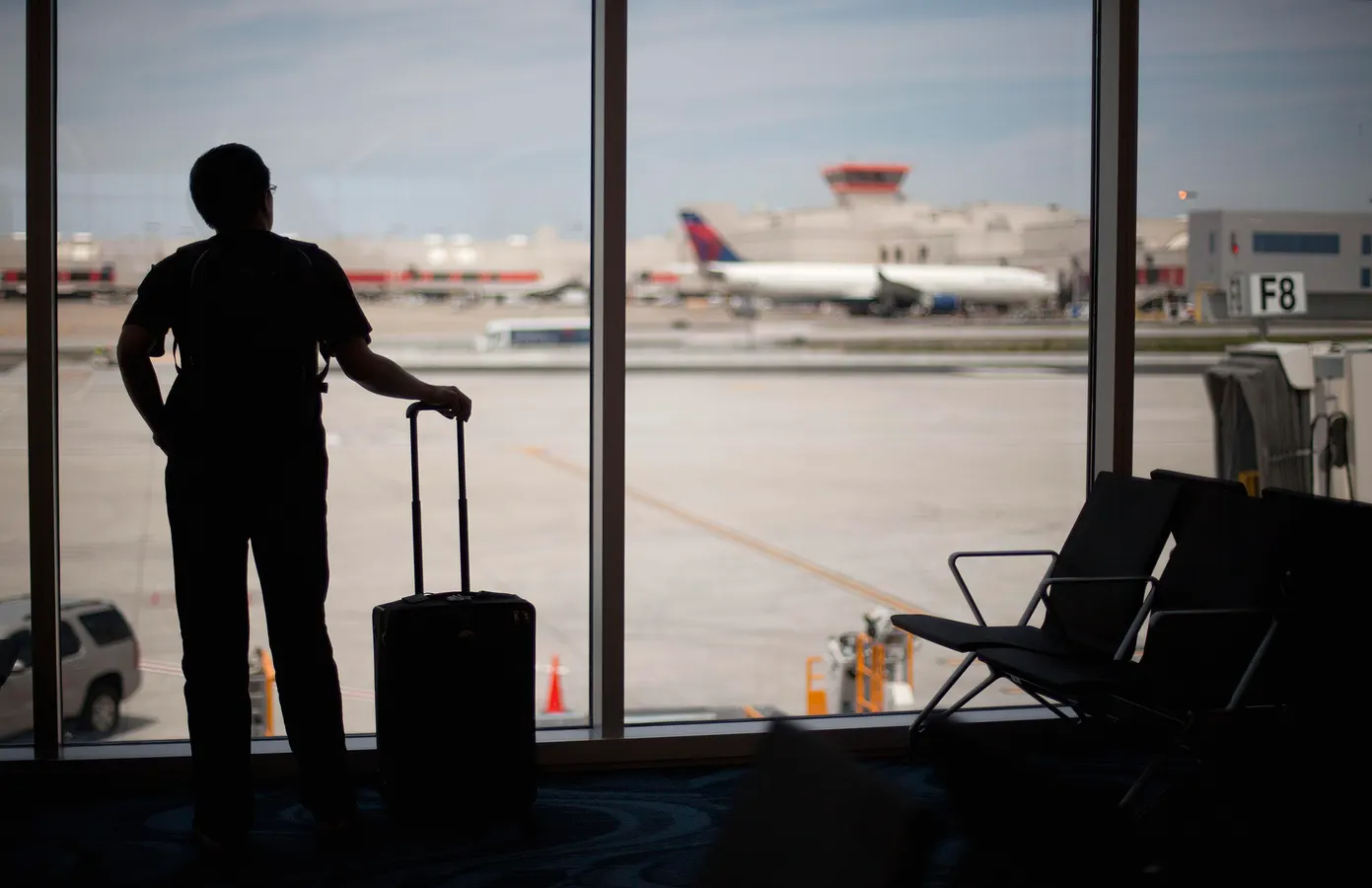 Monday Air Traffic Staffing Issues Cause Flight Delays In Atlanta, Los Angeles