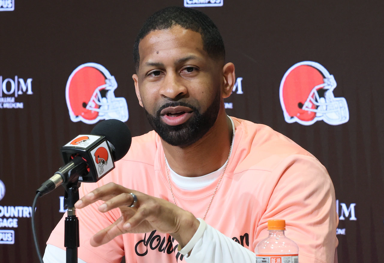 Browns GM Andrew Berry’s silence amid 2-6 start is a disservice to fans