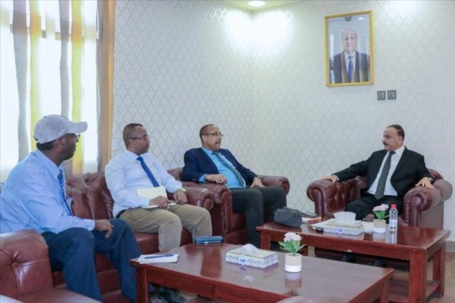 Yemen and Somalia discuss strengthening maritime and air transport cooperation