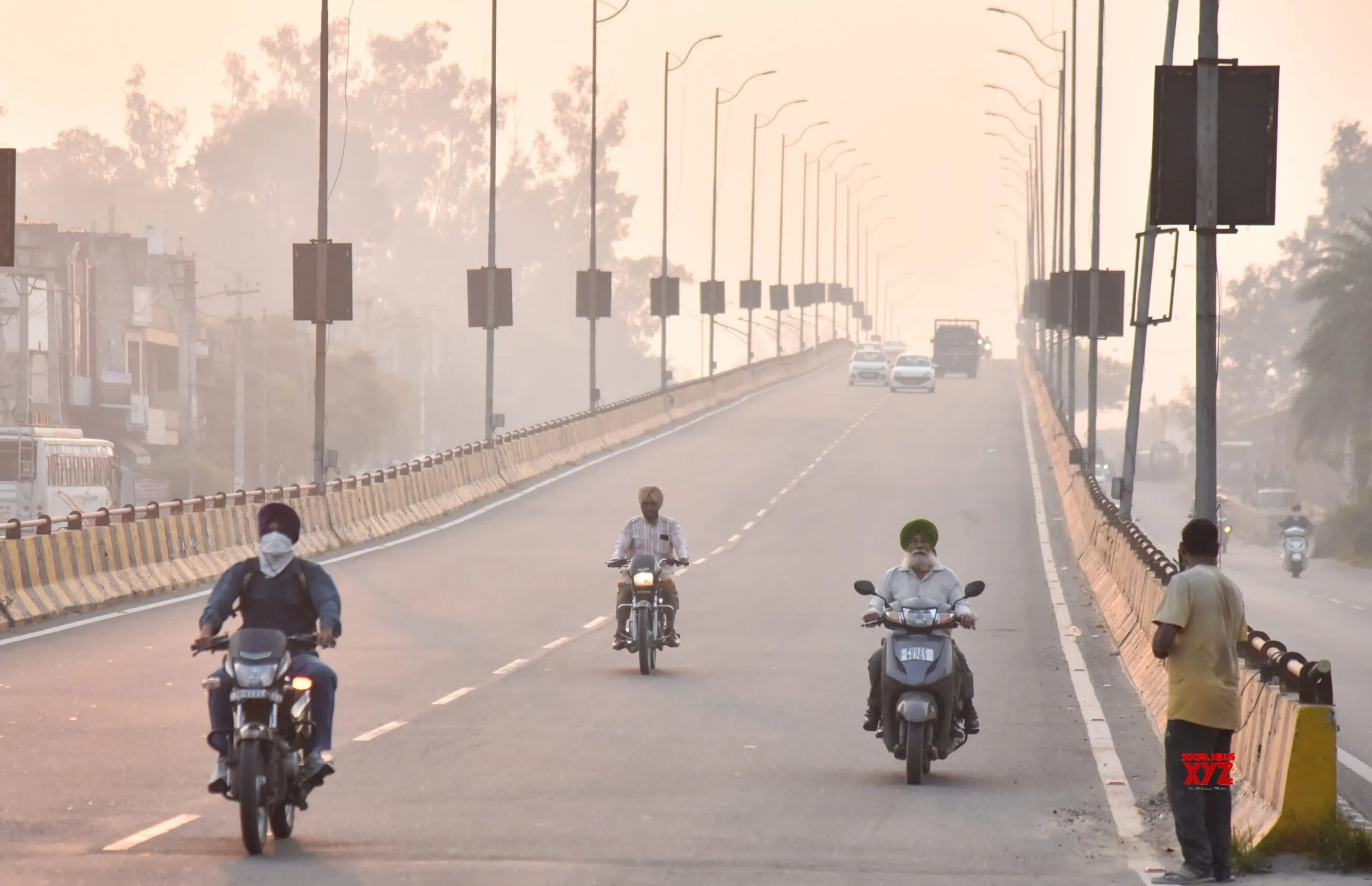 Dense Smog Envelops Amritsar #Gallery