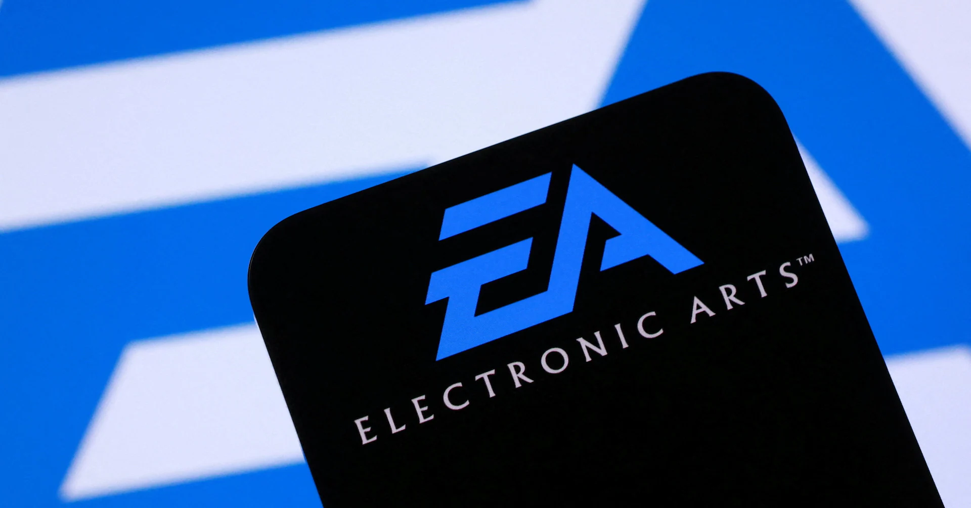 Electronic Arts misses second-quarter bookings estimates